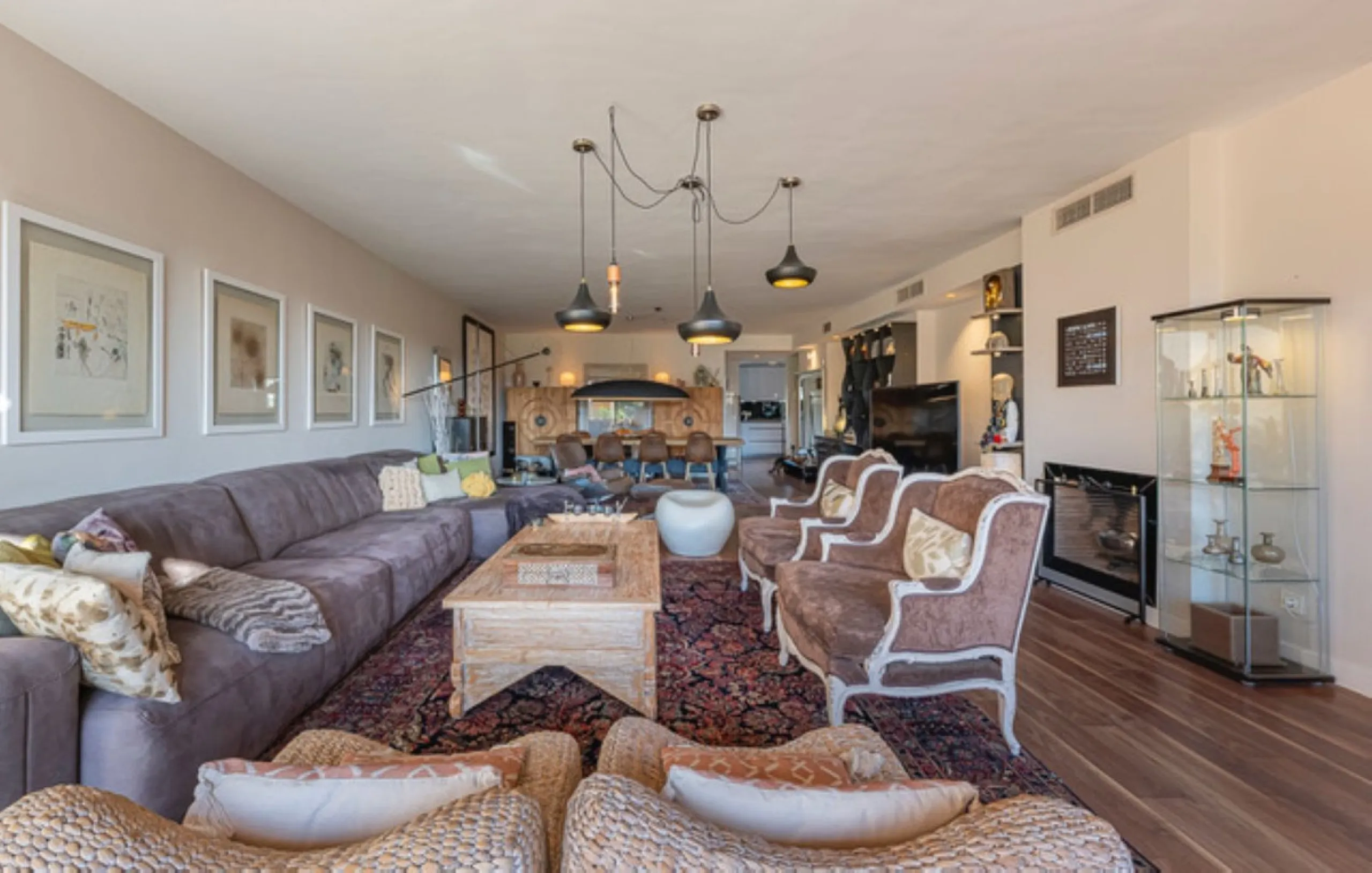 STUNNING PENTHOUSE WITH LARGE TERRACE NEXT TO THE GOLF COURSE