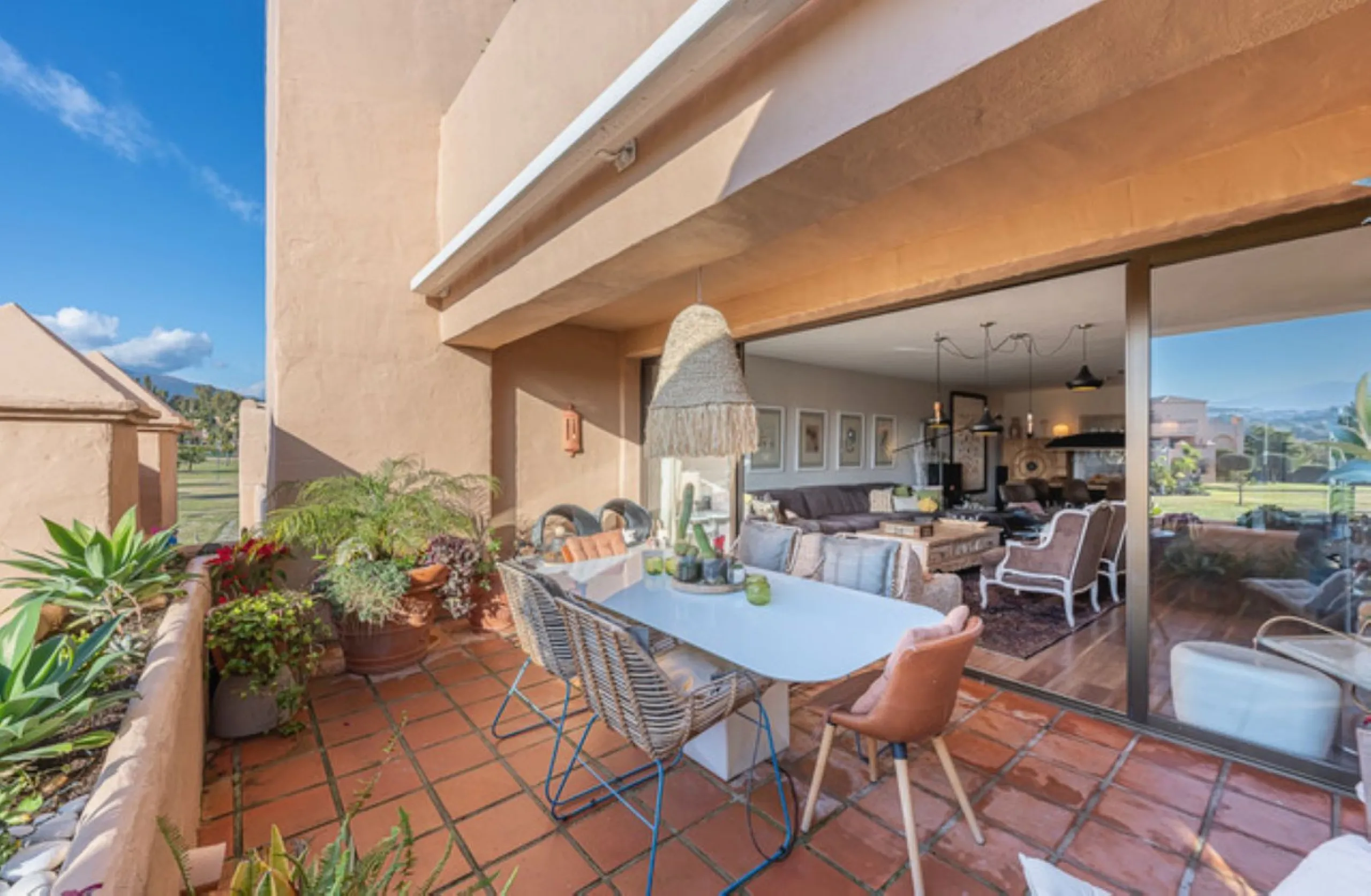 STUNNING PENTHOUSE WITH LARGE TERRACE NEXT TO THE GOLF COURSE