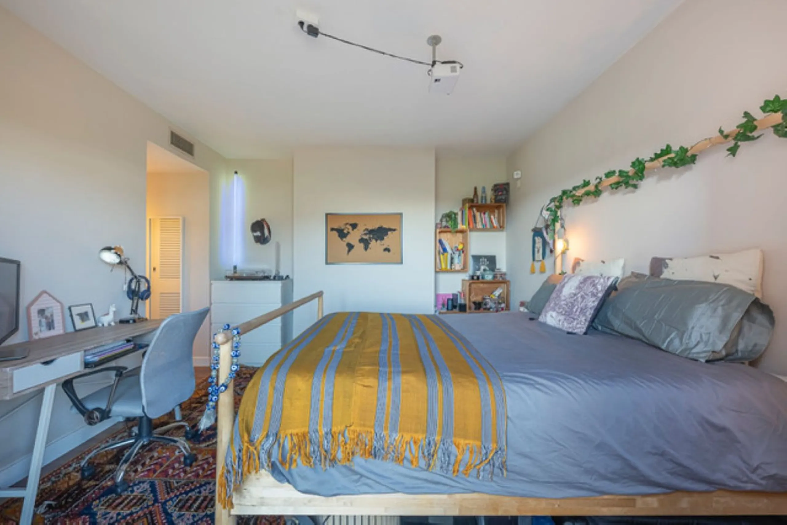 STUNNING PENTHOUSE WITH LARGE TERRACE NEXT TO THE GOLF COURSE