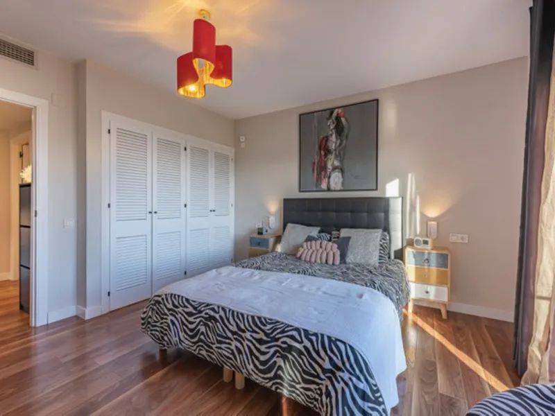 STUNNING PENTHOUSE WITH LARGE TERRACE NEXT TO THE GOLF COURSE