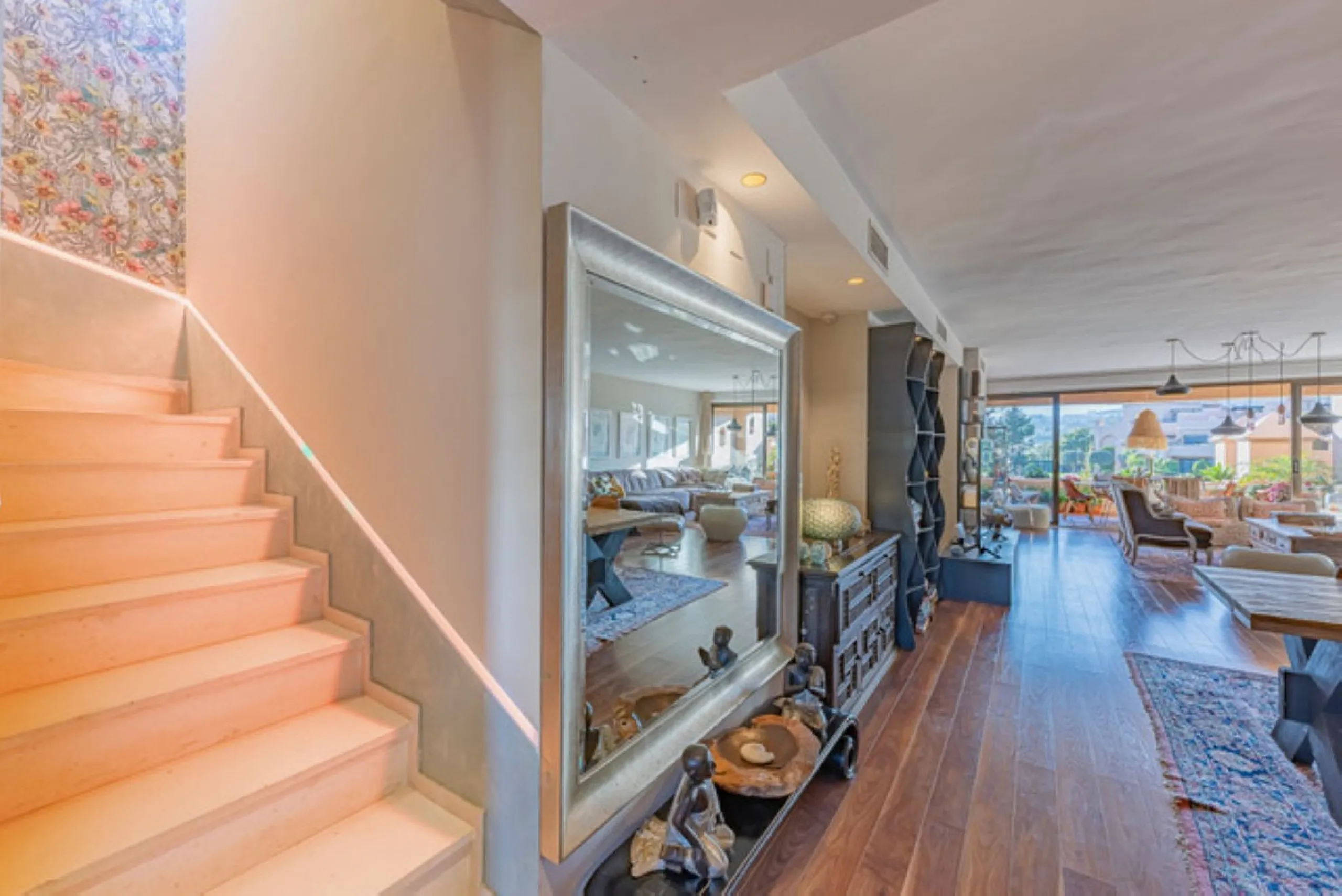 STUNNING PENTHOUSE WITH LARGE TERRACE NEXT TO THE GOLF COURSE