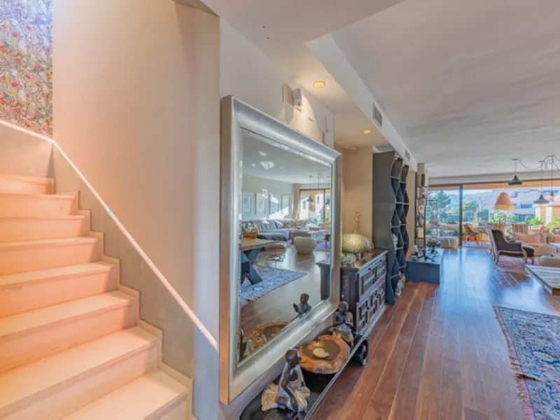 STUNNING PENTHOUSE WITH LARGE TERRACE NEXT TO THE GOLF COURSE