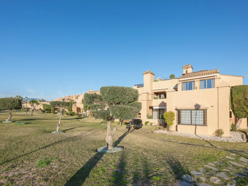 STUNNING PENTHOUSE WITH LARGE TERRACE NEXT TO THE GOLF COURSE