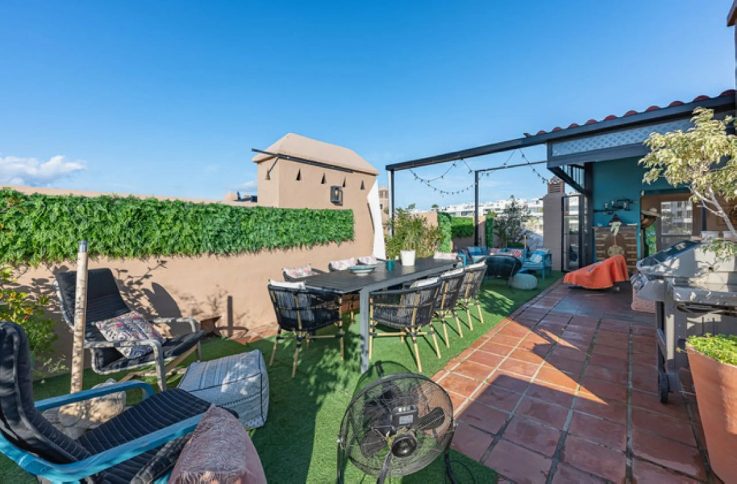 STUNNING PENTHOUSE WITH LARGE TERRACE NEXT TO THE GOLF COURSE