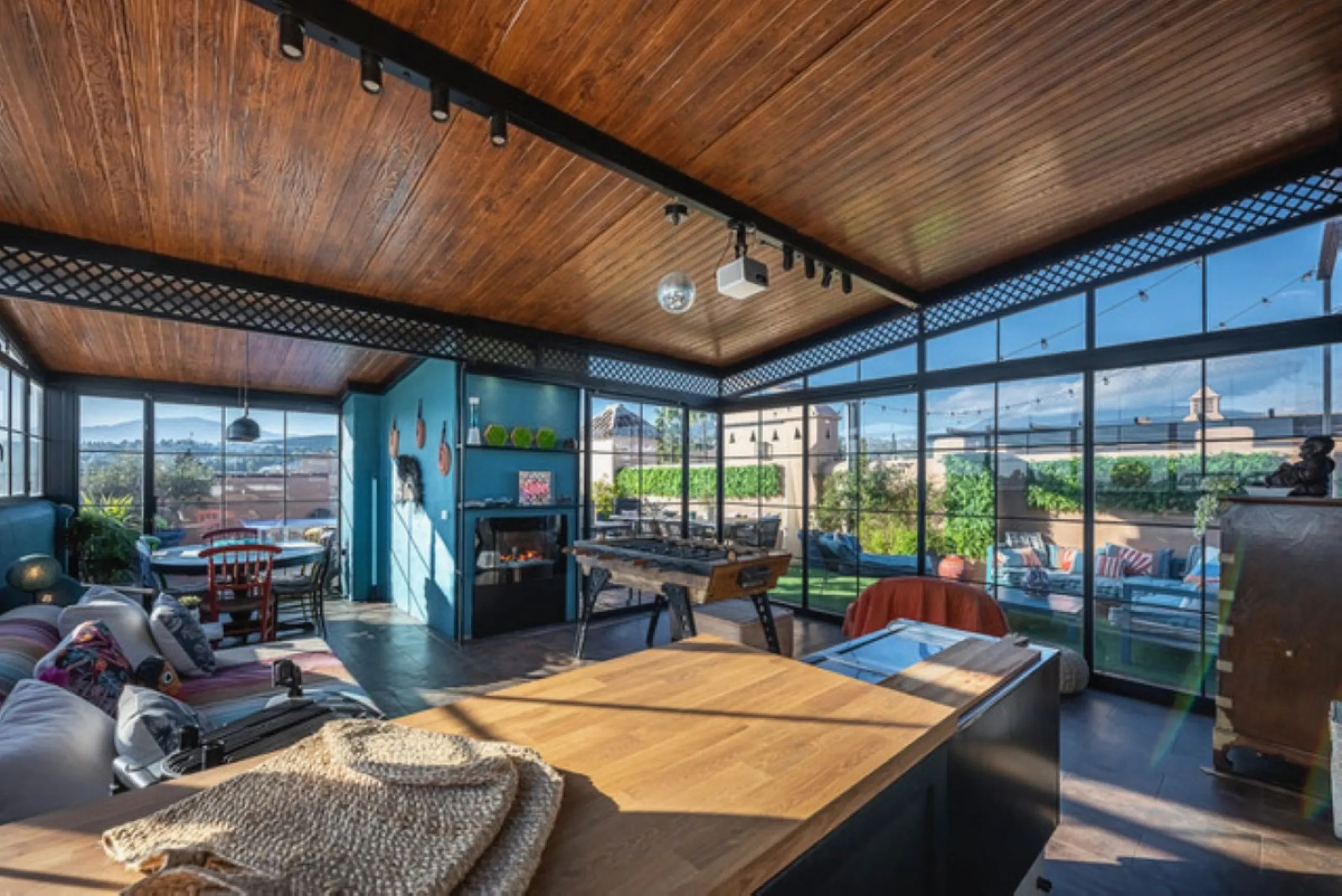 STUNNING PENTHOUSE WITH LARGE TERRACE NEXT TO THE GOLF COURSE