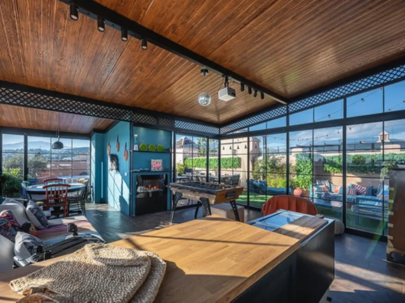 STUNNING PENTHOUSE WITH LARGE TERRACE NEXT TO THE GOLF COURSE