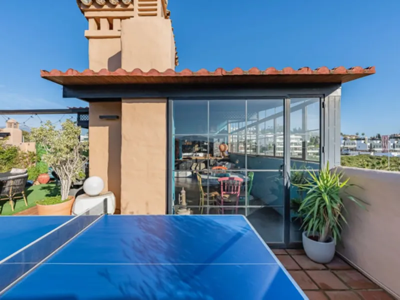 STUNNING PENTHOUSE WITH LARGE TERRACE NEXT TO THE GOLF COURSE