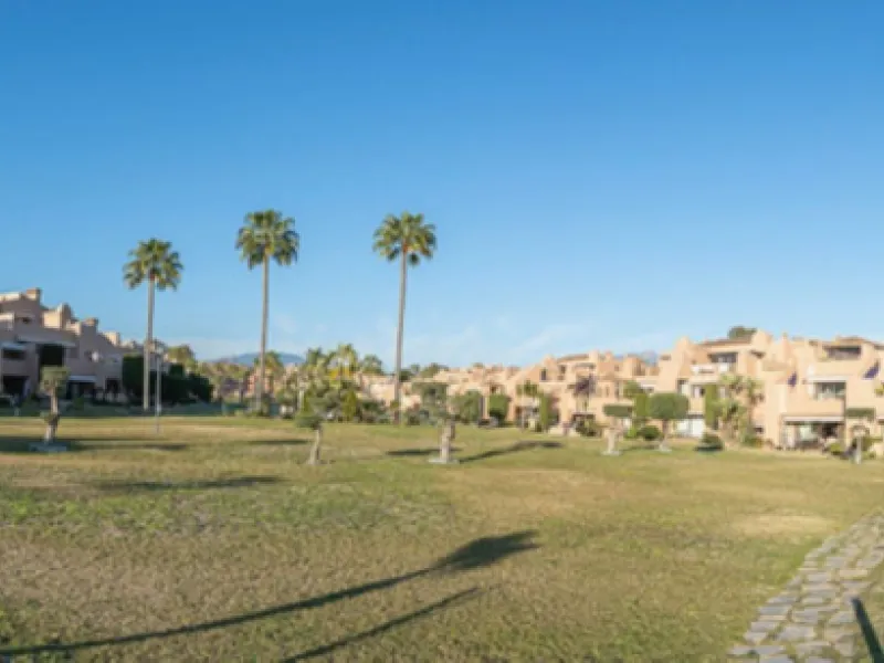 STUNNING PENTHOUSE WITH LARGE TERRACE NEXT TO THE GOLF COURSE