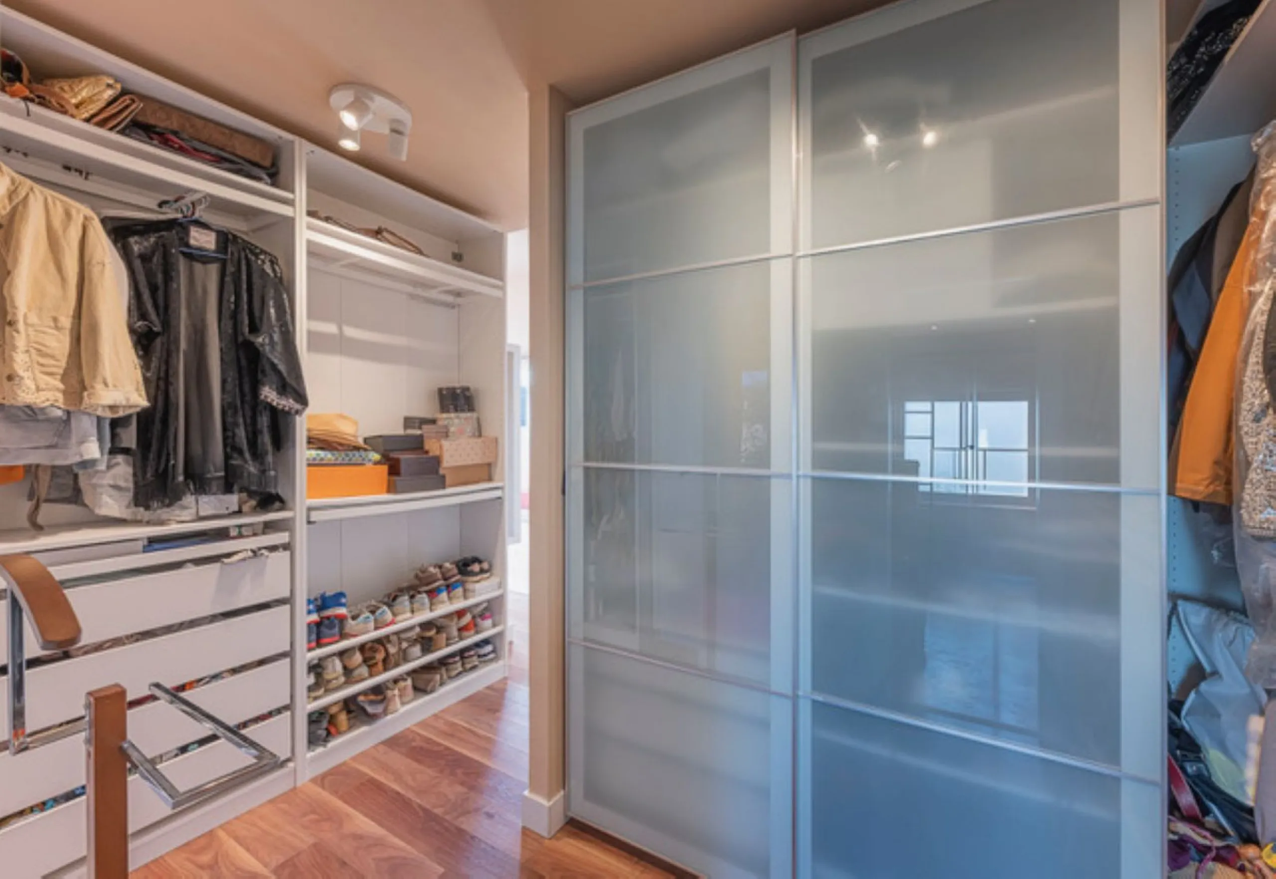 STUNNING PENTHOUSE WITH LARGE TERRACE NEXT TO THE GOLF COURSE