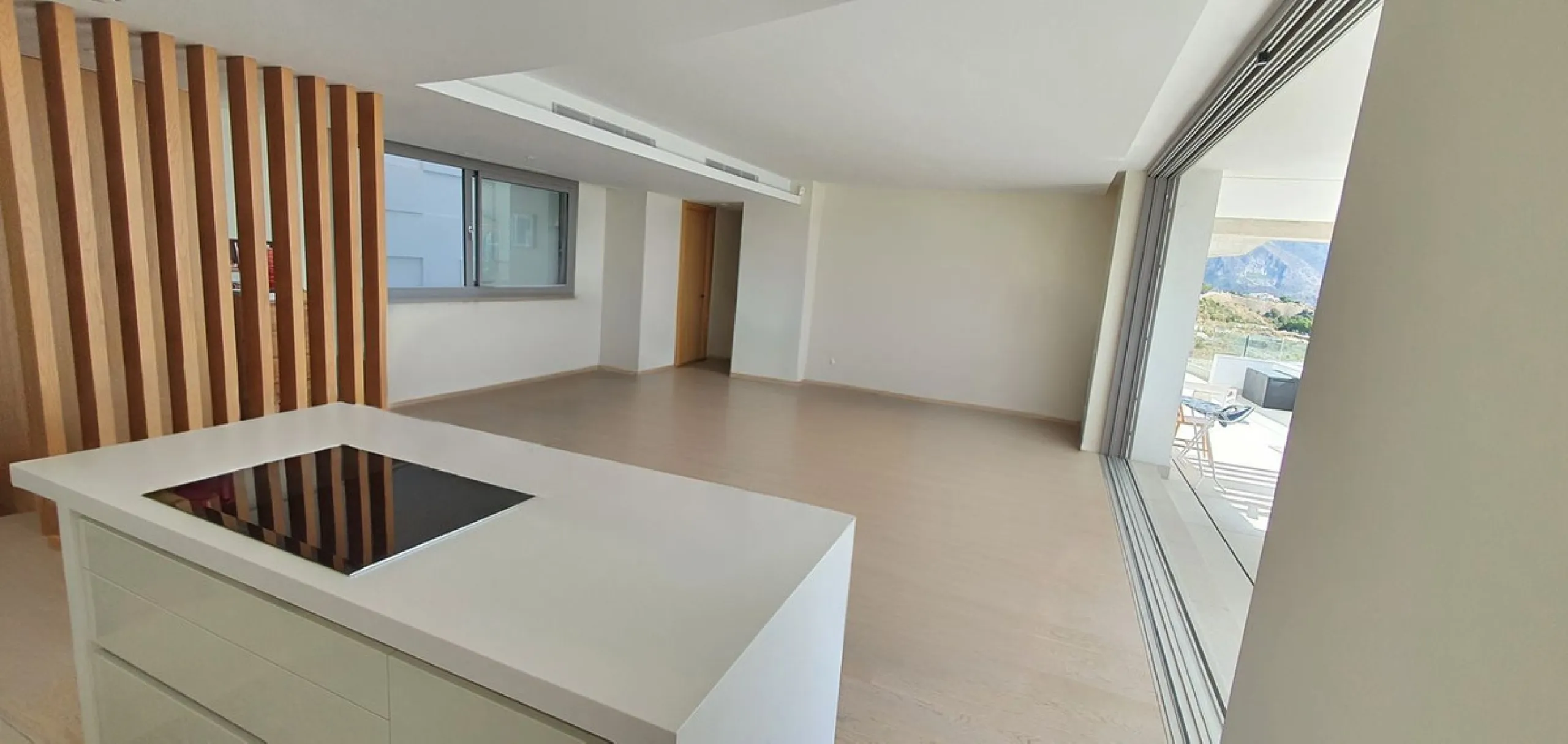 Sensational 3 bedroom corner apartment in Real de la Quinta Quercus Phase