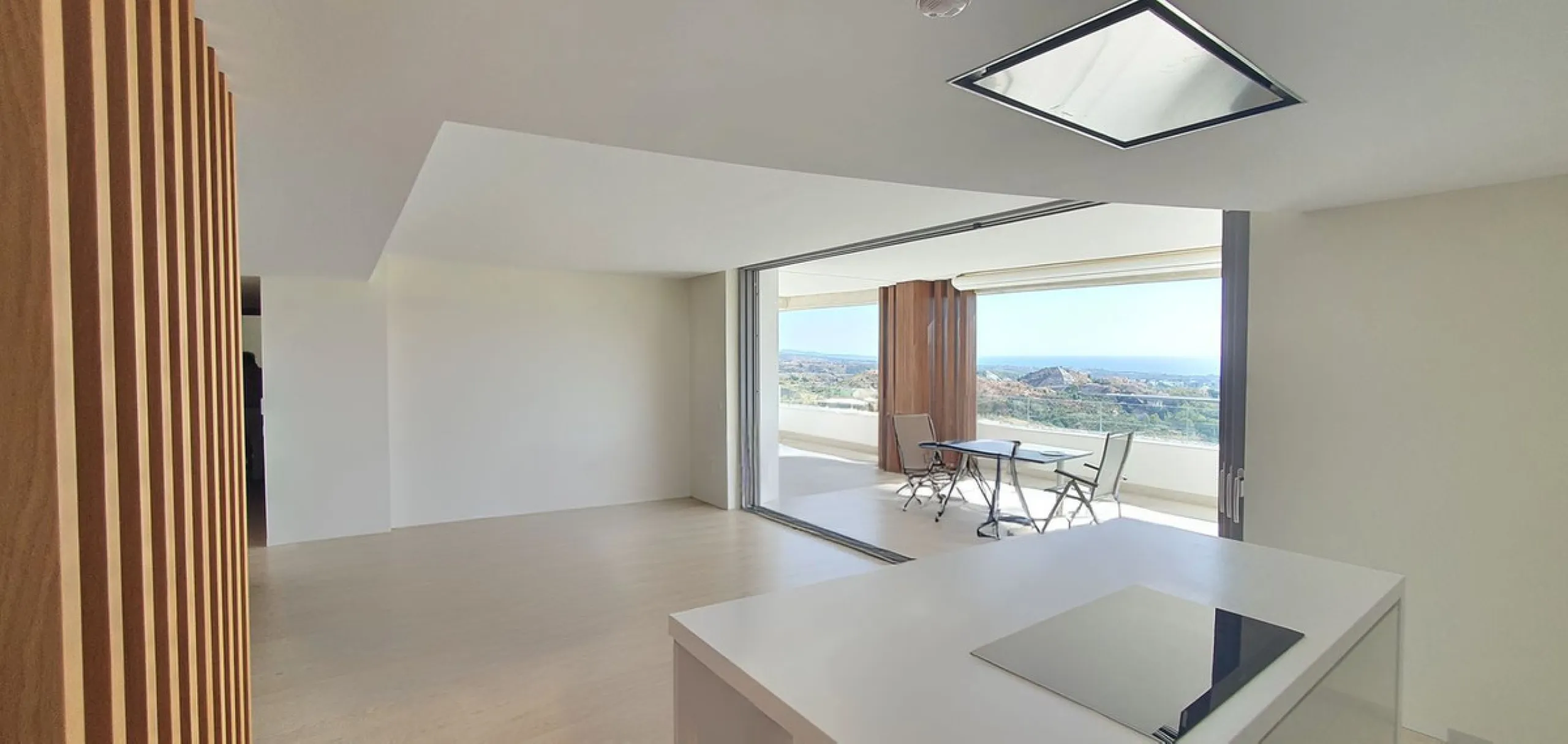 Sensational 3 bedroom corner apartment in Real de la Quinta Quercus Phase