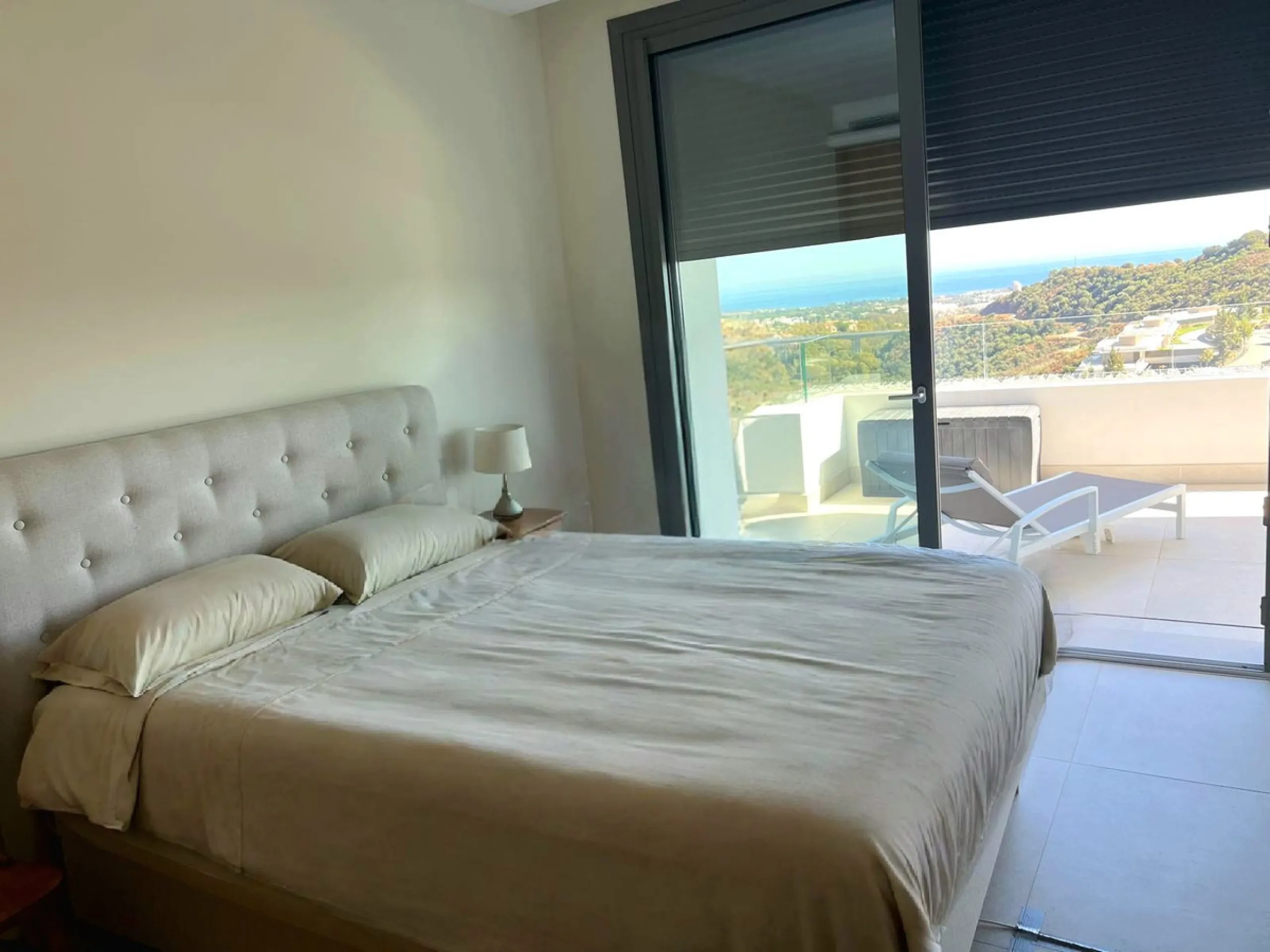 Sensational 3 bedroom corner apartment in Real de la Quinta Quercus Phase