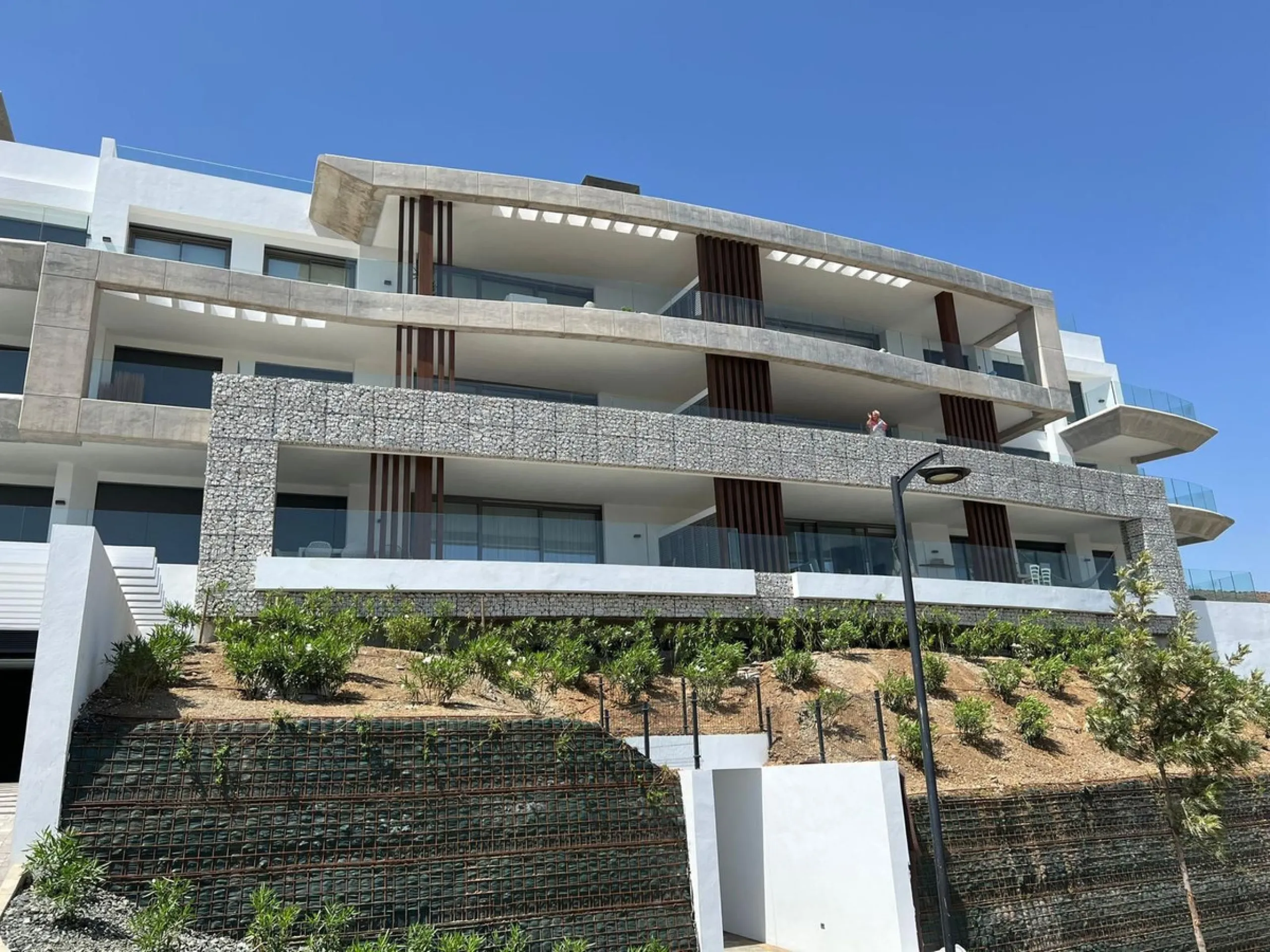Sensational 3 bedroom corner apartment in Real de la Quinta Quercus Phase