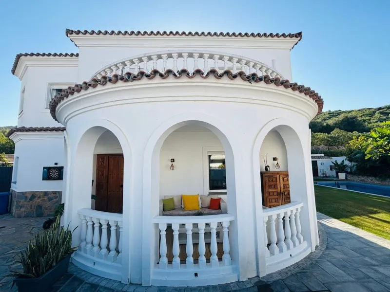 Charming Refurbished Villa in a White Village close to Sotogrande.