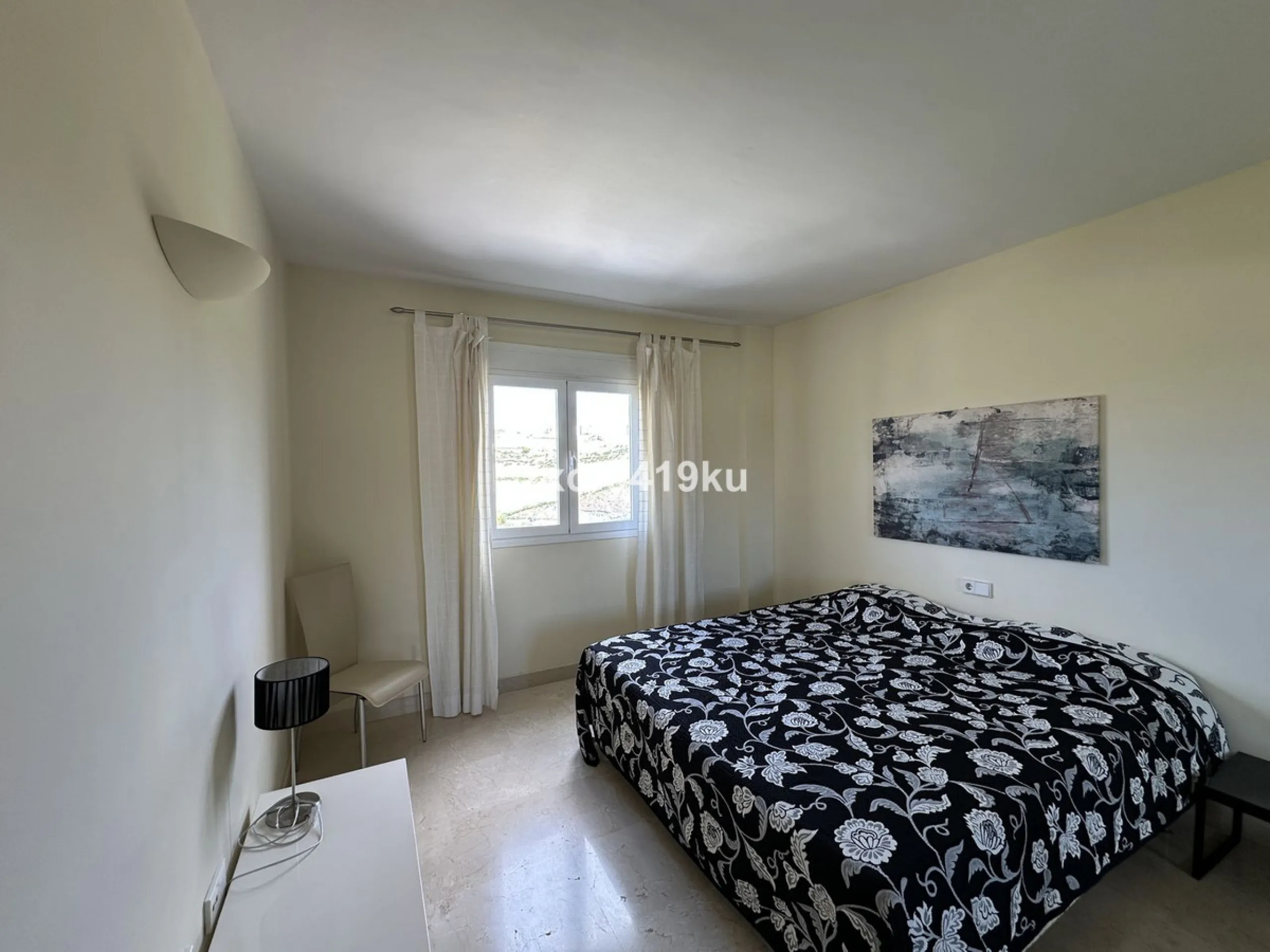 Apartment - Middle Floor Apartment в продаже в Mijas, Málaga. В доме 2 спален и 2 ванных комнат. Площадь дома 122 м²