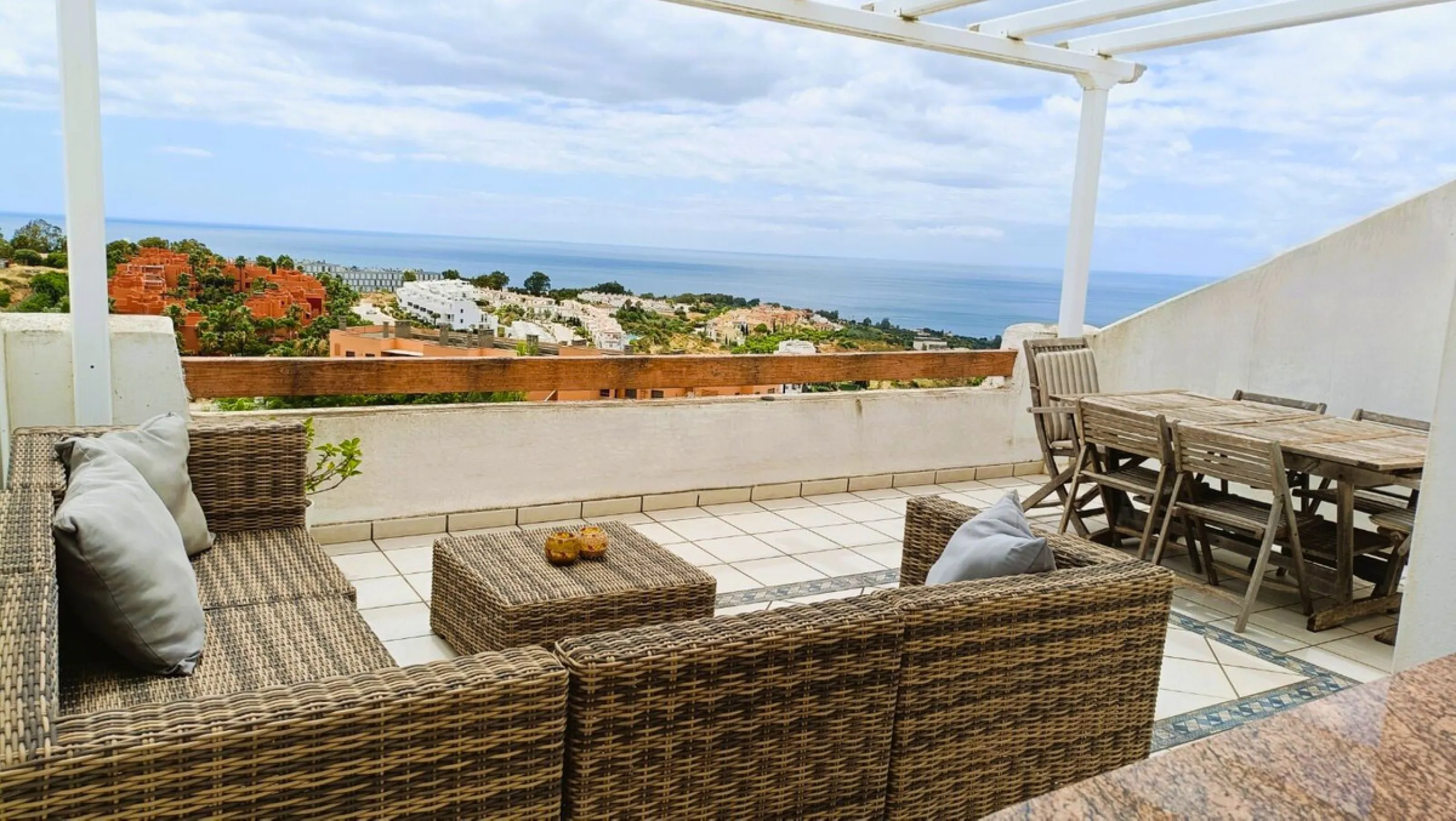 Spacious 5-Bedroom Townhouse with Sea Views in La Paloma, Manilva