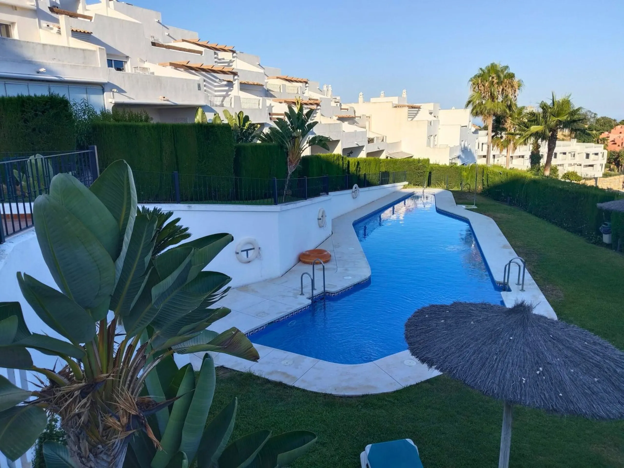 Spacious 5-Bedroom Townhouse with Sea Views in La Paloma, Manilva