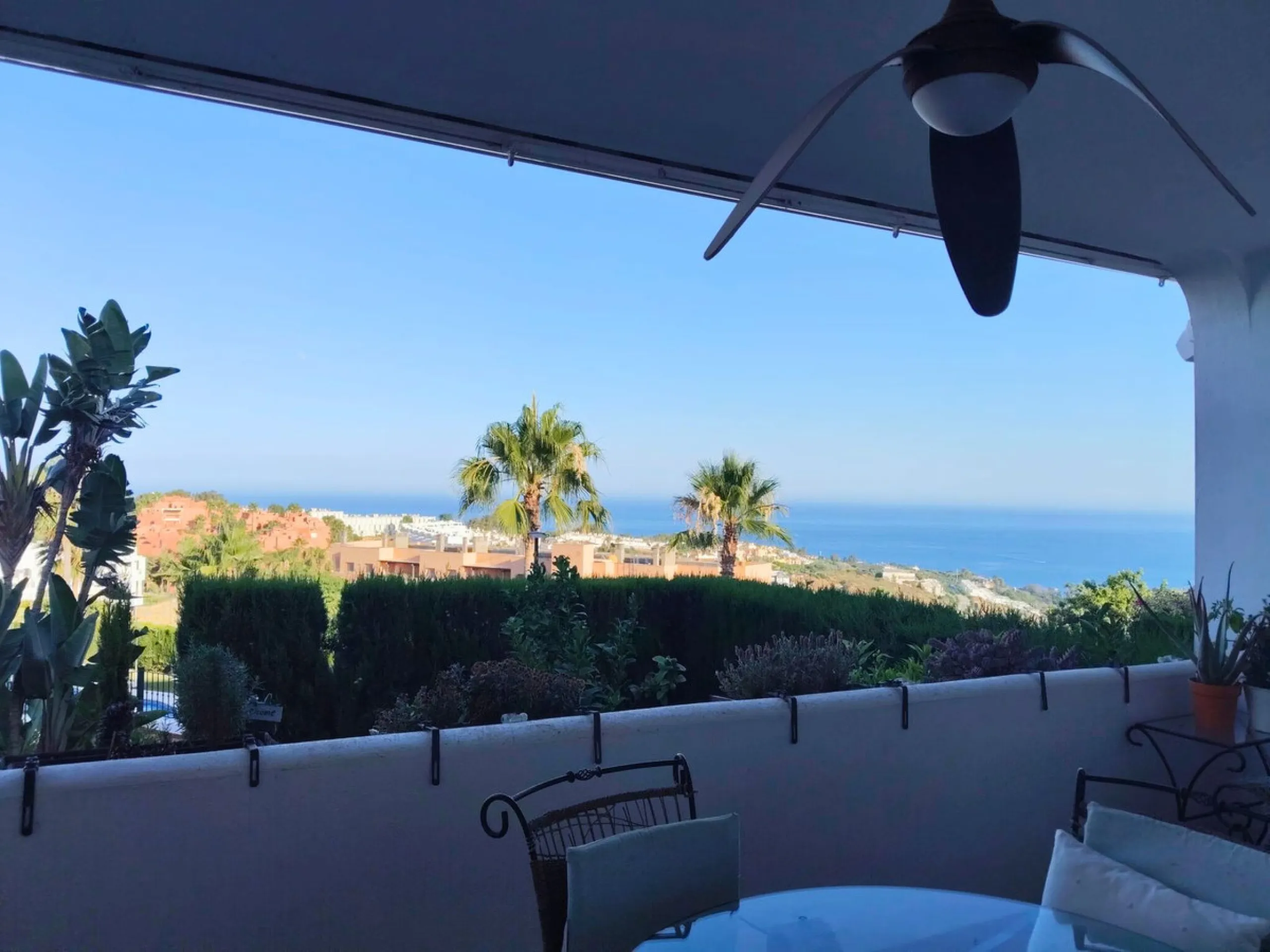 Spacious 5-Bedroom Townhouse with Sea Views in La Paloma, Manilva