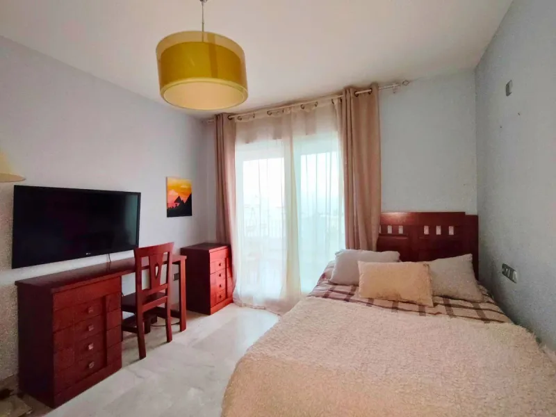 Spacious 5-Bedroom Townhouse with Sea Views in La Paloma, Manilva