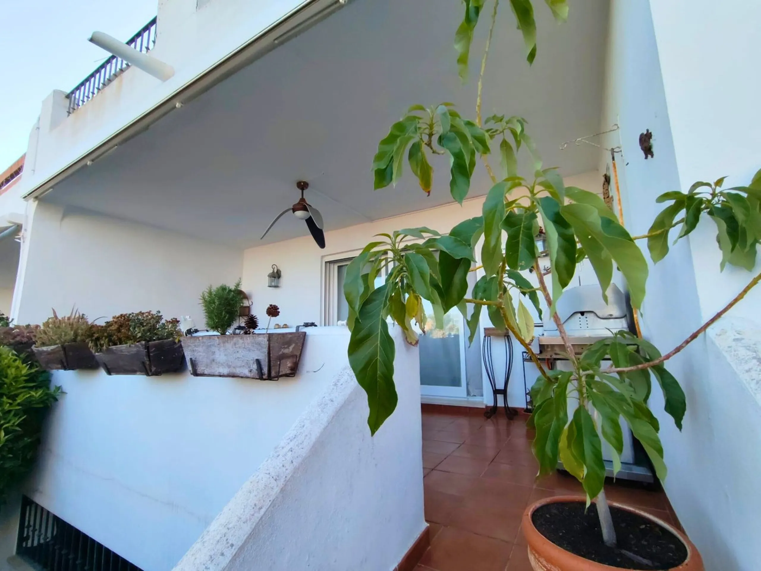 Spacious 5-Bedroom Townhouse with Sea Views in La Paloma, Manilva