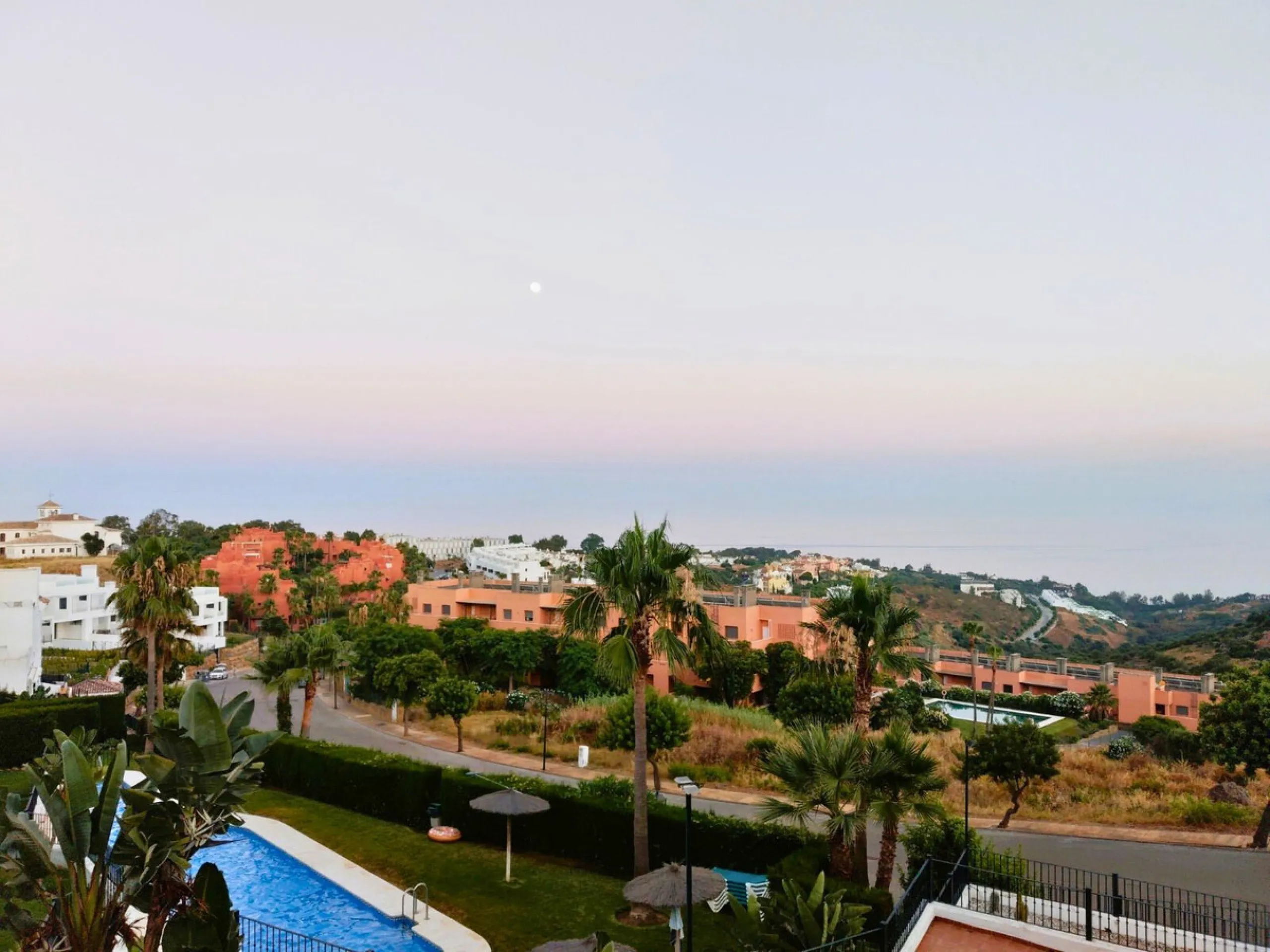 Spacious 5-Bedroom Townhouse with Sea Views in La Paloma, Manilva