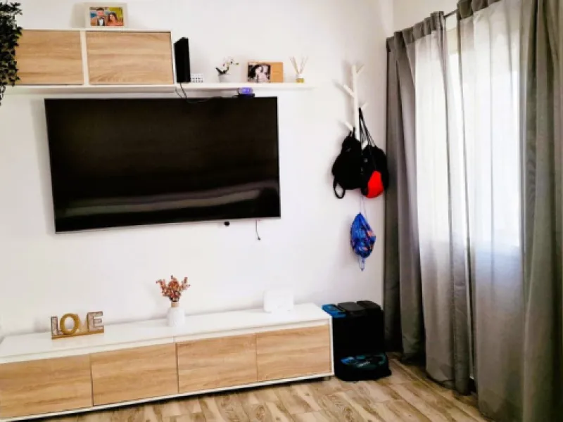 **Recently Renovated Single-Family Home in the Best Area of Town — €335,000
