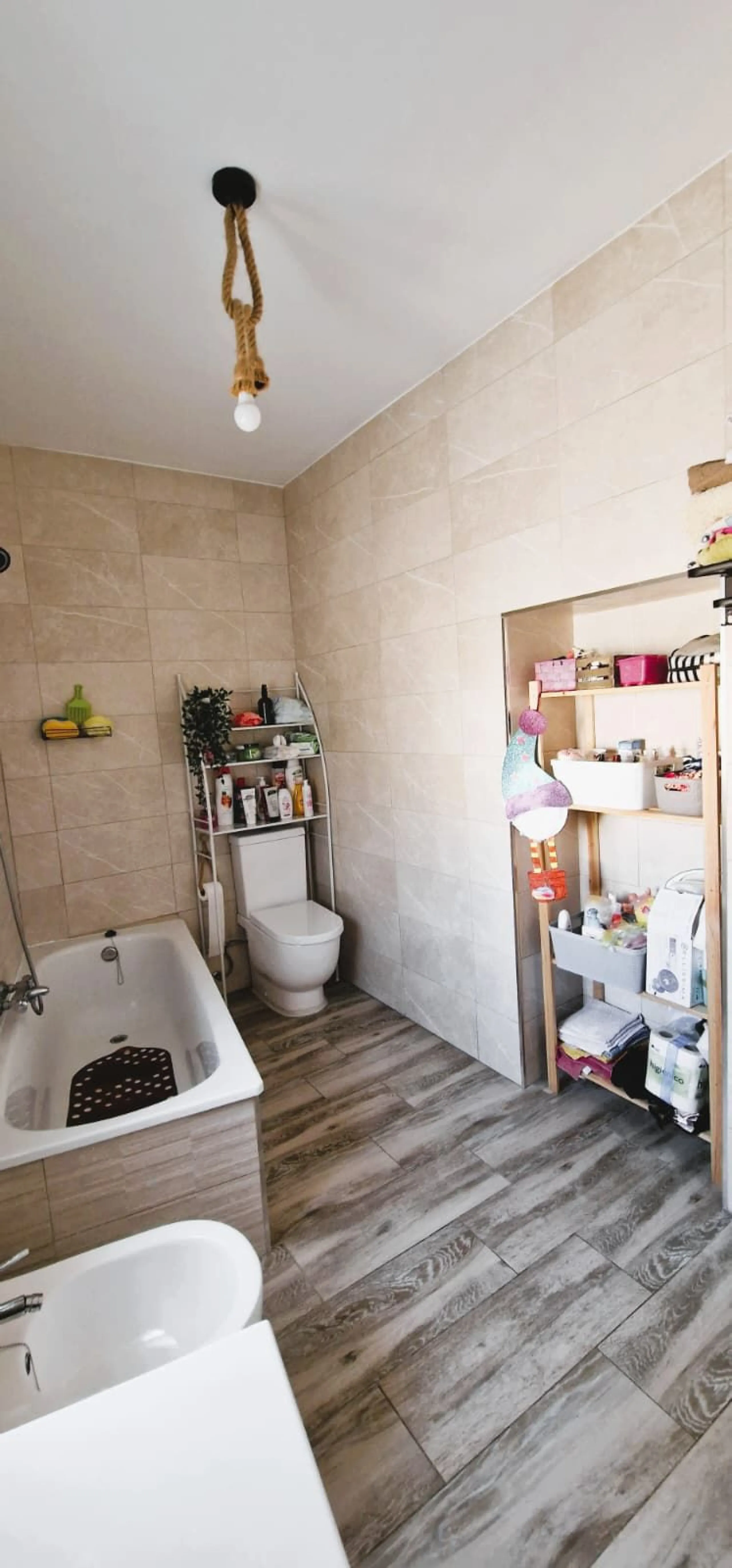 **Recently Renovated Single-Family Home in the Best Area of Town — €335,000