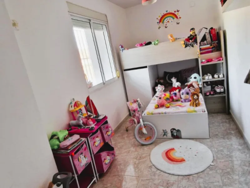 **Recently Renovated Single-Family Home in the Best Area of Town — €335,000