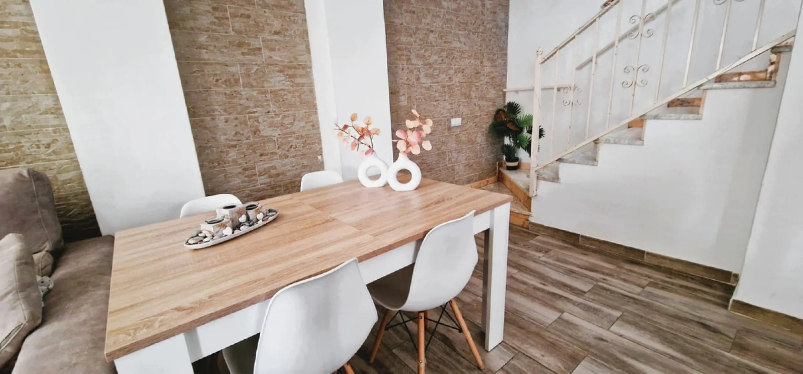**Recently Renovated Single-Family Home in the Best Area of Town — €335,000