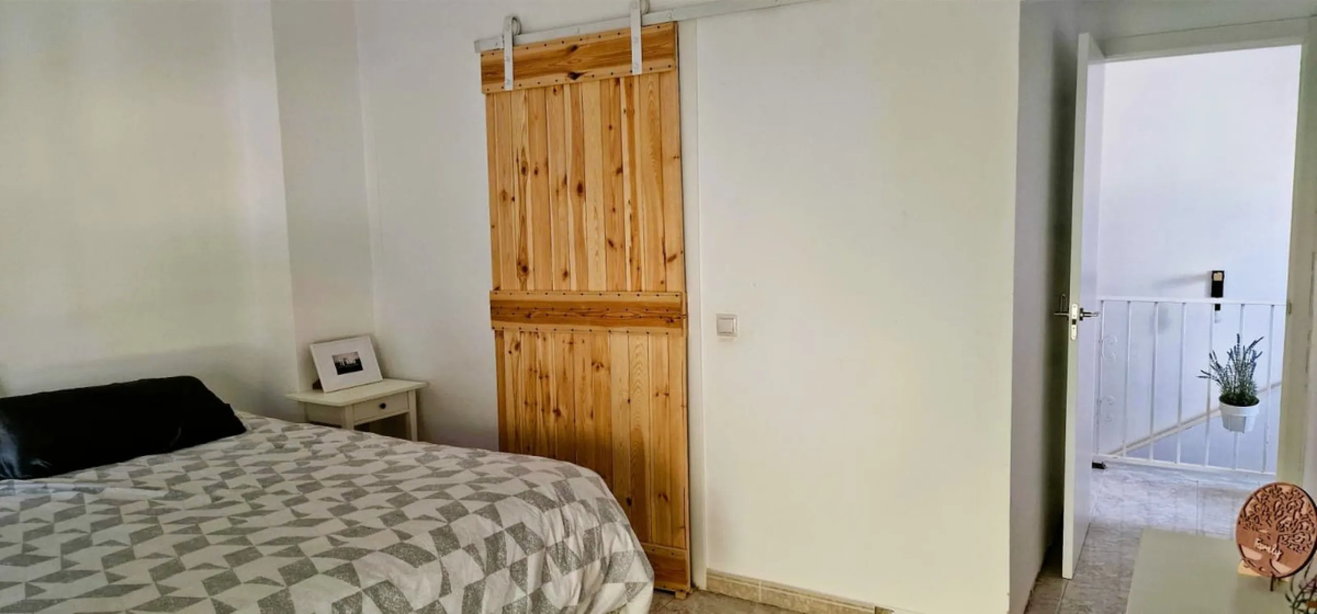 **Recently Renovated Single-Family Home in the Best Area of Town — €335,000