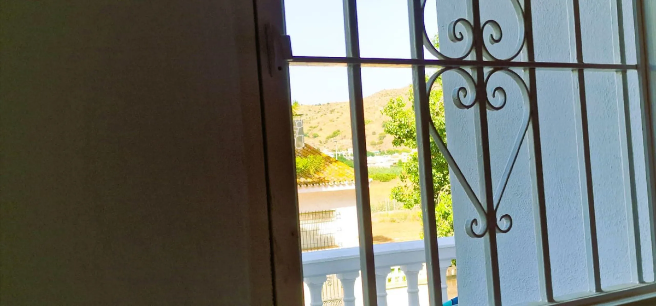 **Recently Renovated Single-Family Home in the Best Area of Town — €335,000