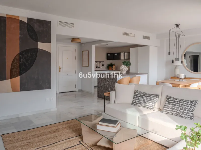 House - Townhouse в продаже в Benalmadena, Málaga. В доме 3 спален и 2 ванных комнат. Площадь дома 150 м². Площадь участка 100 м²