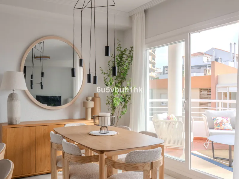 House - Townhouse в продаже в Benalmadena, Málaga. В доме 3 спален и 2 ванных комнат. Площадь дома 150 м². Площадь участка 100 м²