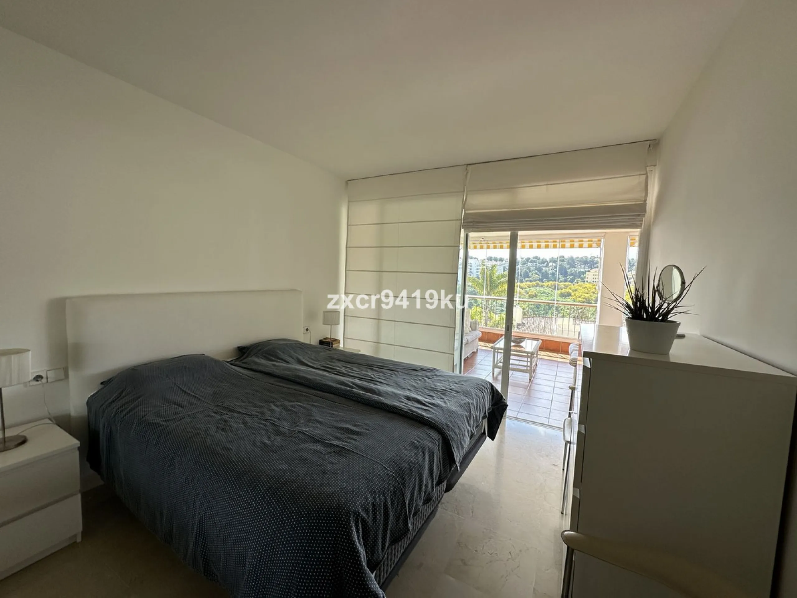 Apartment - Middle Floor Apartment в продаже в Mijas, Málaga. В доме 2 спален и 2 ванных комнат. Площадь дома 122 м²