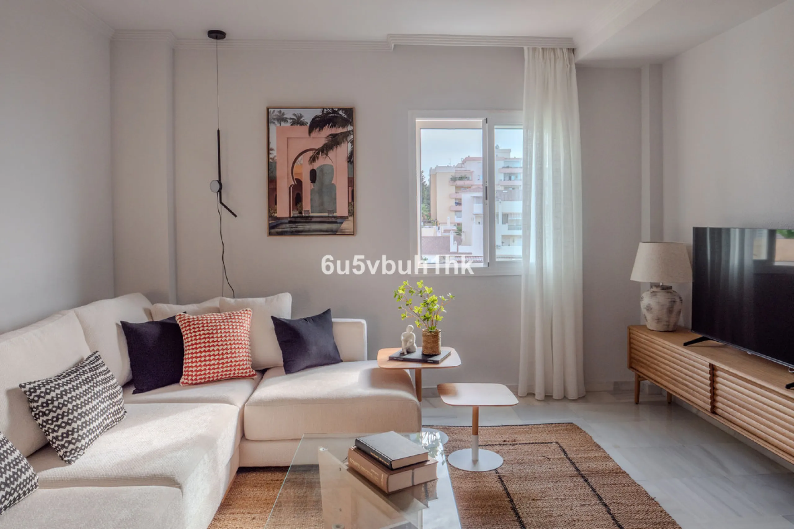 House - Townhouse в продаже в Benalmadena, Málaga. В доме 3 спален и 2 ванных комнат. Площадь дома 150 м². Площадь участка 100 м²