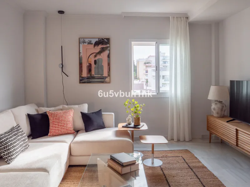 House - Townhouse в продаже в Benalmadena, Málaga. В доме 3 спален и 2 ванных комнат. Площадь дома 150 м². Площадь участка 100 м²