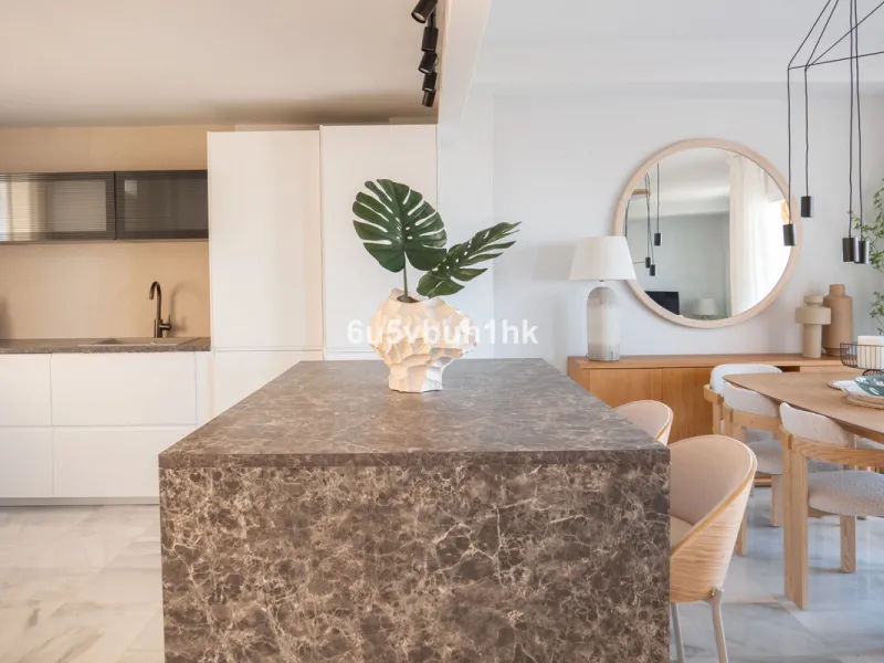 House - Townhouse в продаже в Benalmadena, Málaga. В доме 3 спален и 2 ванных комнат. Площадь дома 150 м². Площадь участка 100 м²