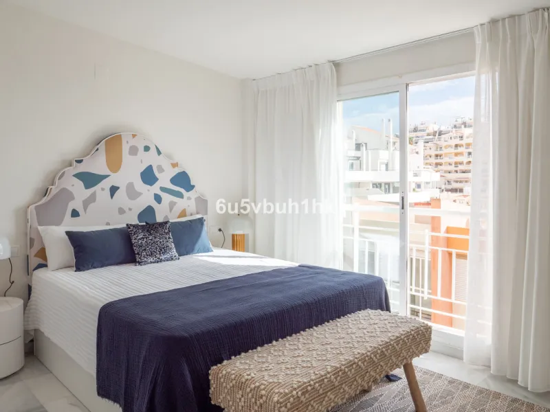 House - Townhouse в продаже в Benalmadena, Málaga. В доме 3 спален и 2 ванных комнат. Площадь дома 150 м². Площадь участка 100 м²