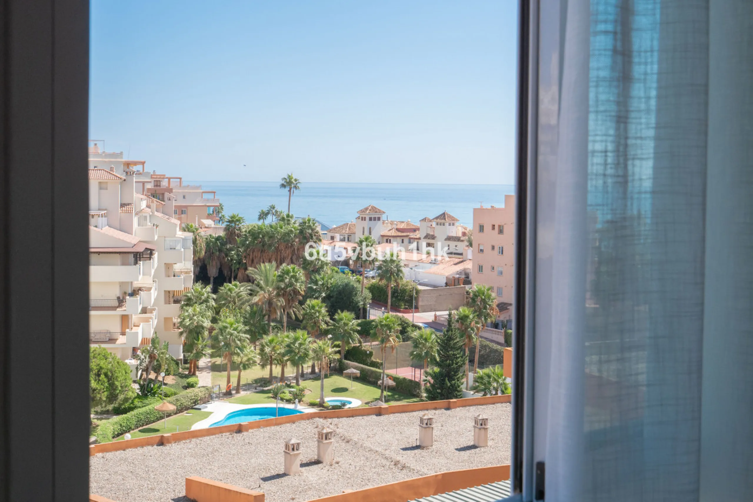 House - Townhouse в продаже в Benalmadena, Málaga. В доме 3 спален и 2 ванных комнат. Площадь дома 150 м². Площадь участка 100 м²