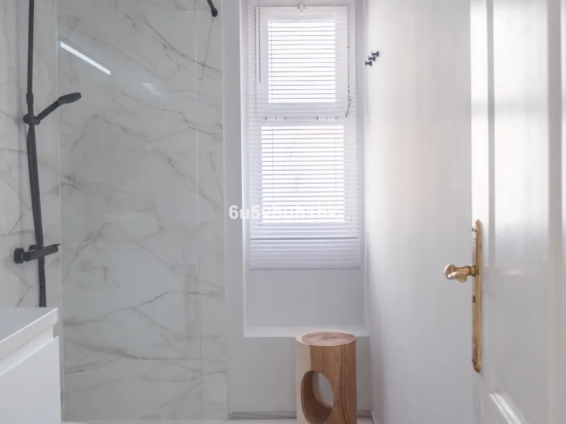 House - Townhouse в продаже в Benalmadena, Málaga. В доме 3 спален и 2 ванных комнат. Площадь дома 150 м². Площадь участка 100 м²