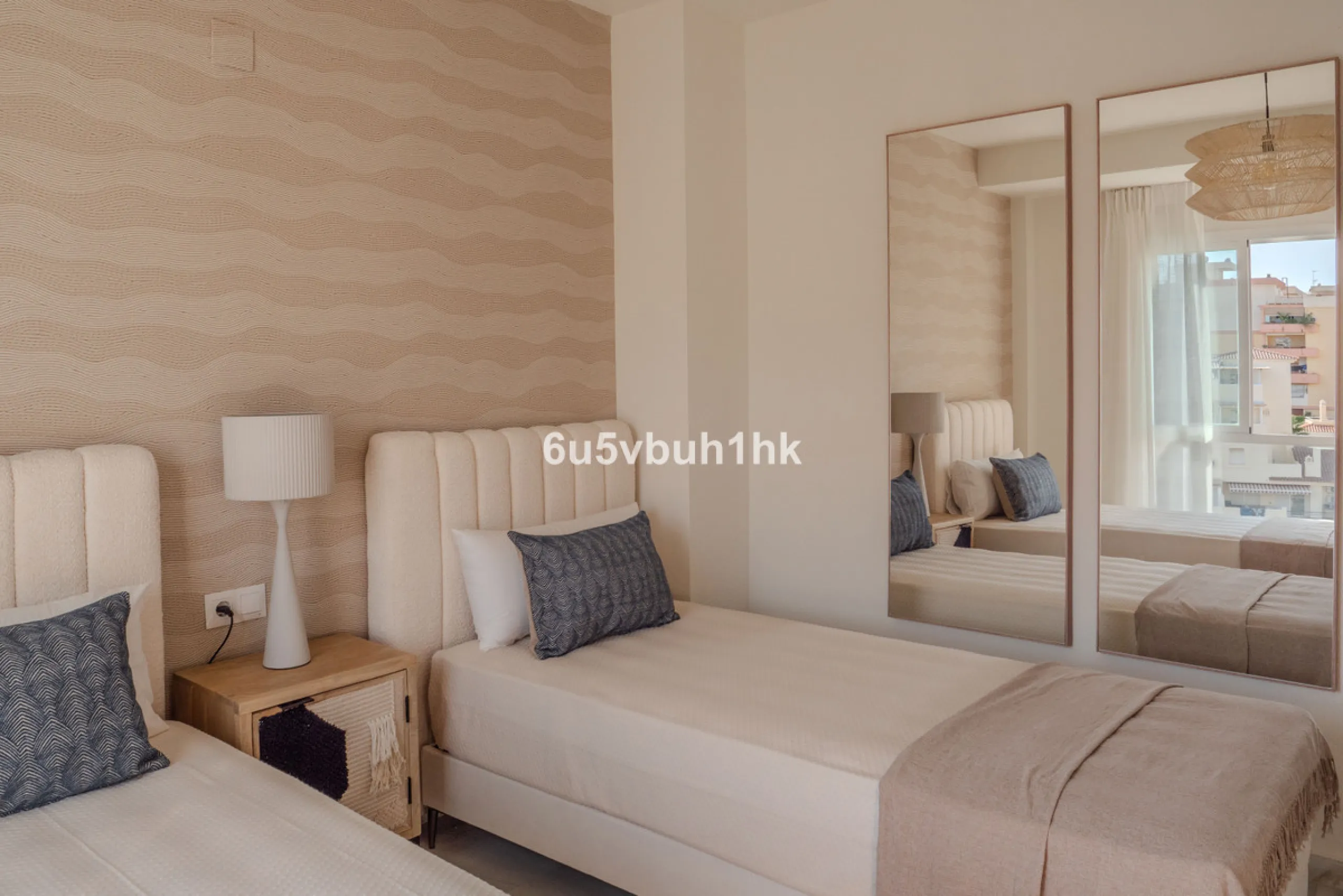 House - Townhouse в продаже в Benalmadena, Málaga. В доме 3 спален и 2 ванных комнат. Площадь дома 150 м². Площадь участка 100 м²