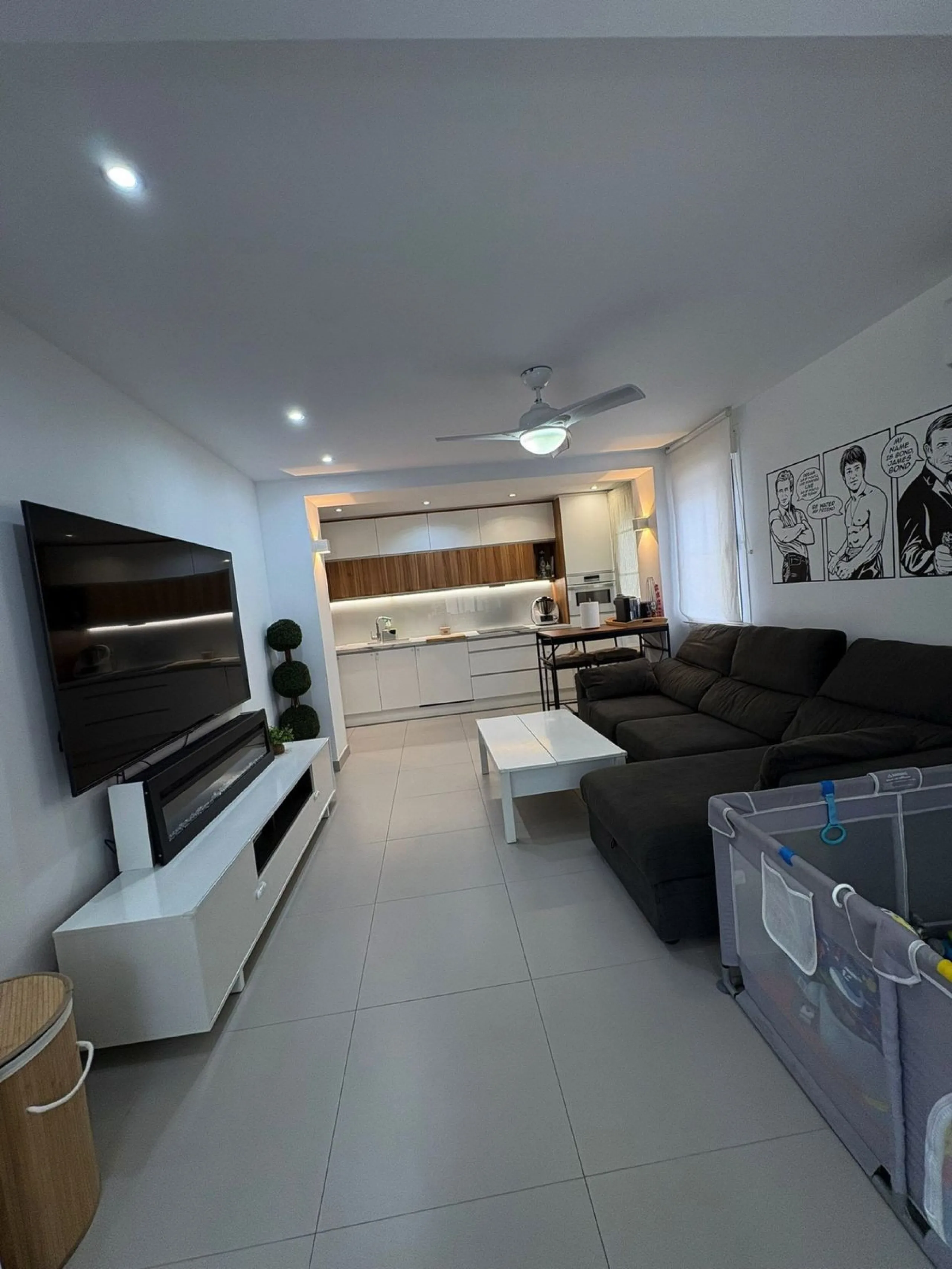 Bright, Renovated and Furnished Ground-Floor Flat in Prestigious Centre of Marbella – Wheelchair-Adapted with Sea Views and Low Community Fees!