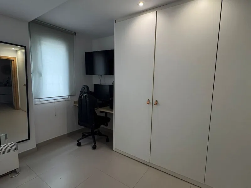Bright, Renovated and Furnished Ground-Floor Flat in Prestigious Centre of Marbella – Wheelchair-Adapted with Sea Views and Low Community Fees!