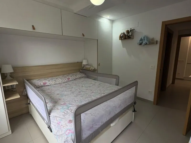 Bright, Renovated and Furnished Ground-Floor Flat in Prestigious Centre of Marbella – Wheelchair-Adapted with Sea Views and Low Community Fees!