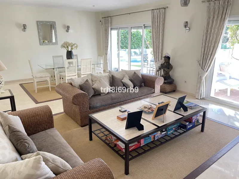 3 Bed Beachside Villa, Sun Beach
