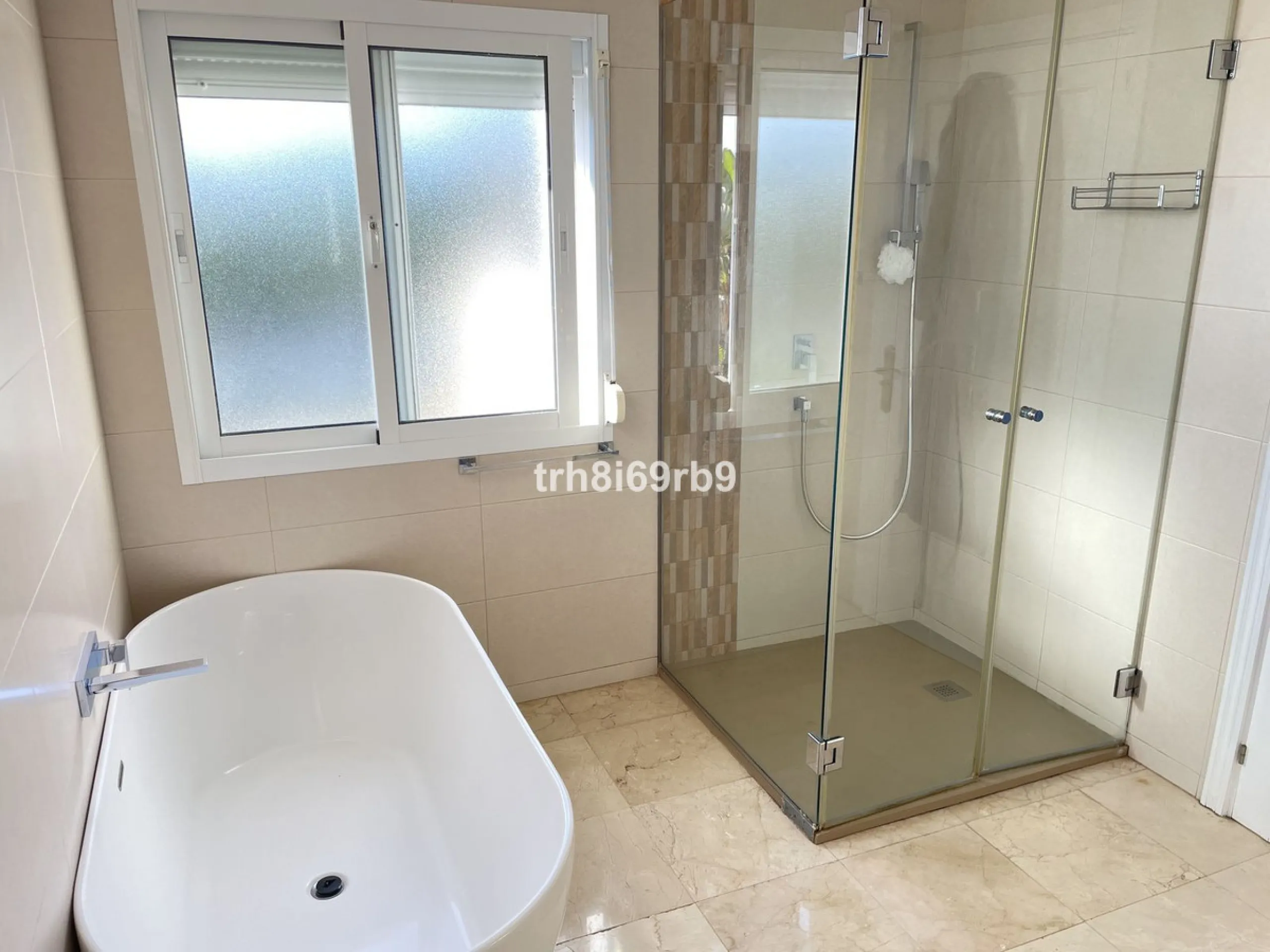 3 Bed Beachside Villa, Sun Beach
