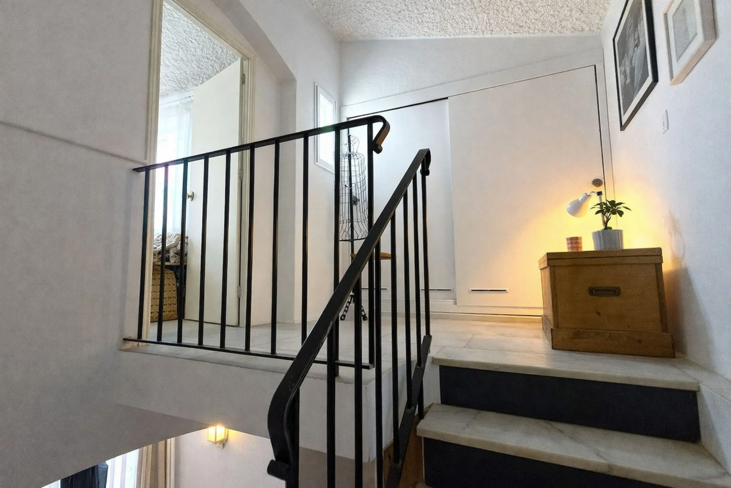 House - Townhouse в продаже в Casares, Málaga. В доме 1 спален и 1 ванных комнат. Площадь дома 82 м². Площадь участка 181 м²