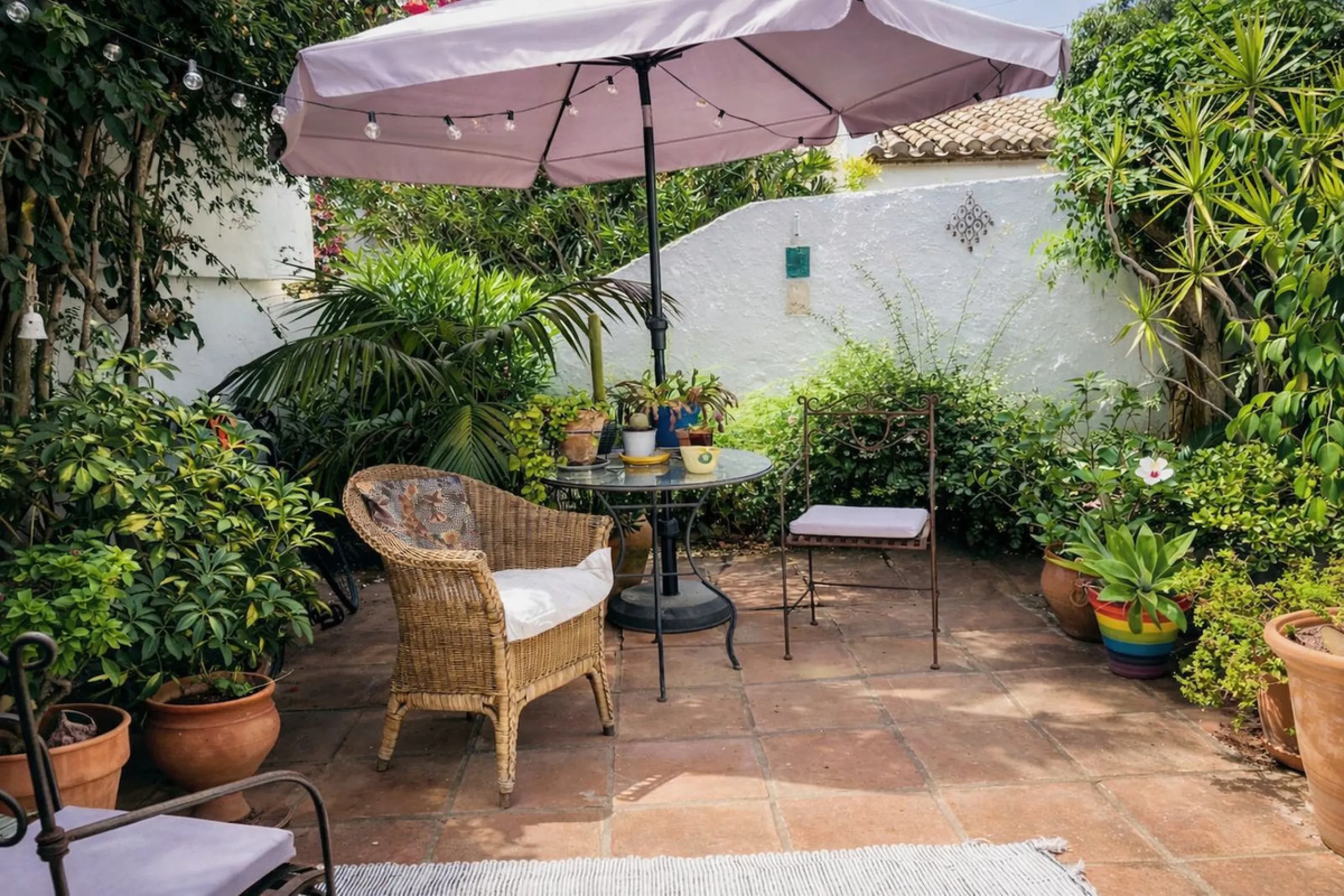House - Townhouse в продаже в Casares, Málaga. В доме 1 спален и 1 ванных комнат. Площадь дома 82 м². Площадь участка 181 м²
