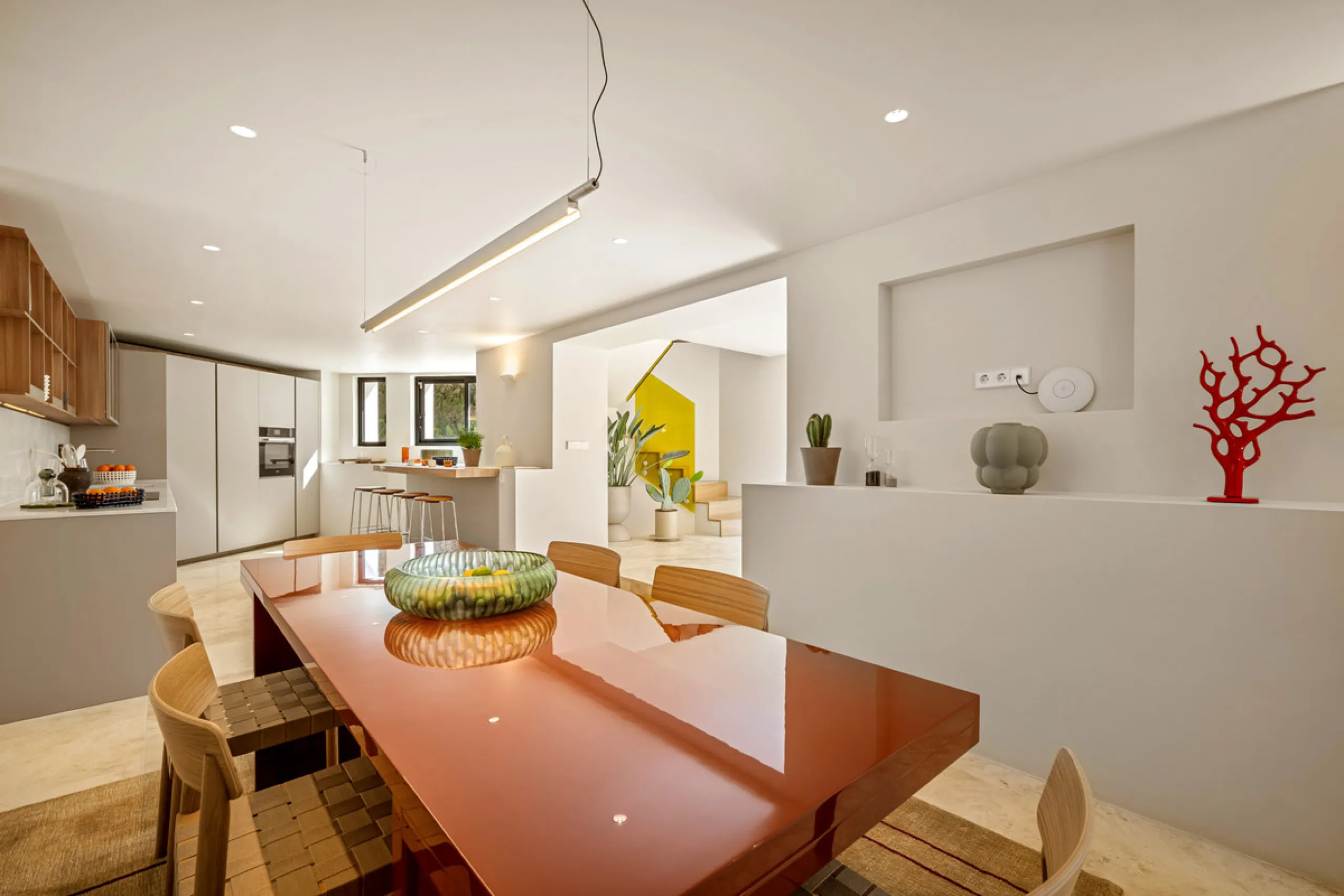 House - Detached Villa в продаже в Marbella, Málaga. В доме 4 спален и 4 ванных комнат. Площадь дома 335 м². Площадь участка 1006 м²
