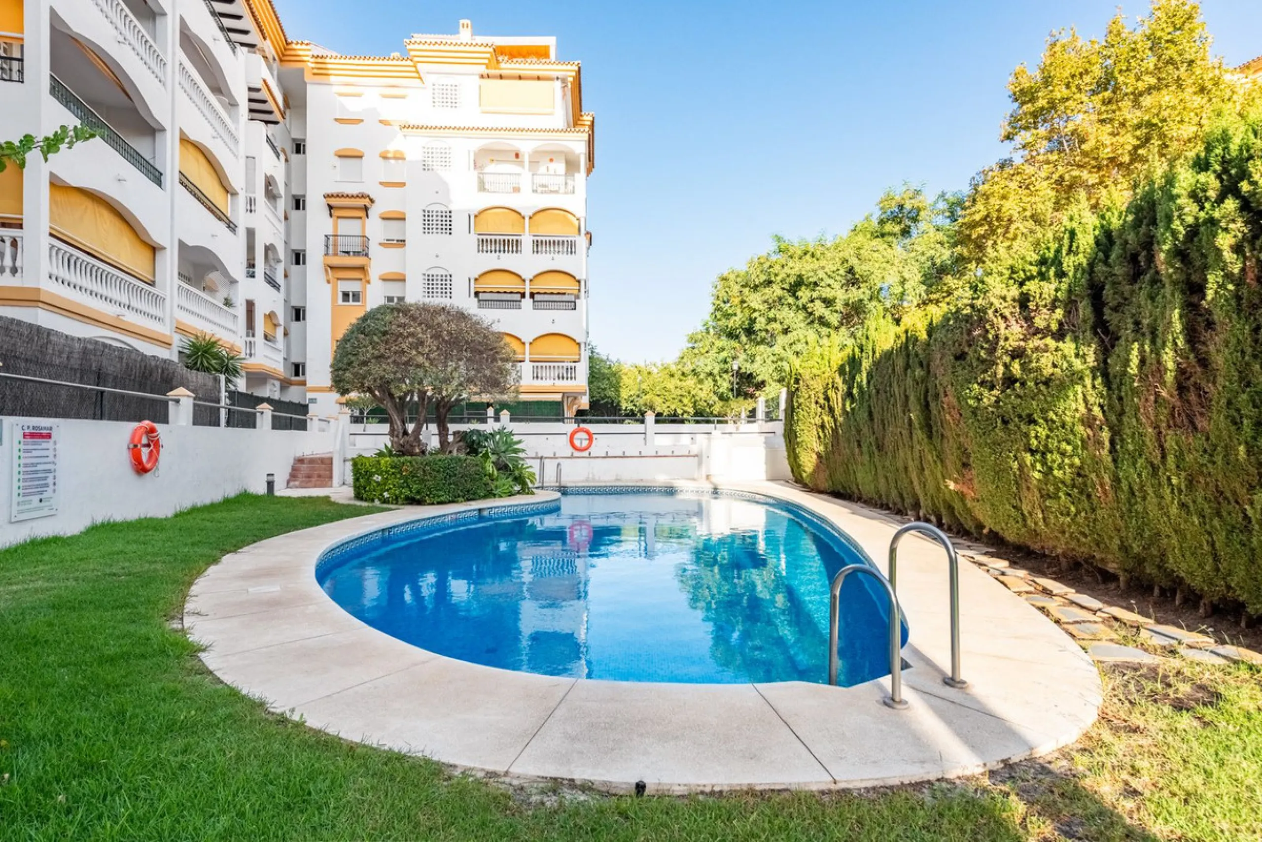Apartment - Penthouse в продаже в Marbella, Málaga. В доме 4 спален и 3 ванных комнат. Площадь дома 163 м²
